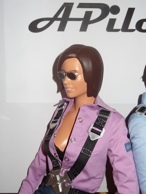 Click image for larger version

Name:	640female pilotresize.jpg
Views:	153
Size:	122.0 KB
ID:	1370
