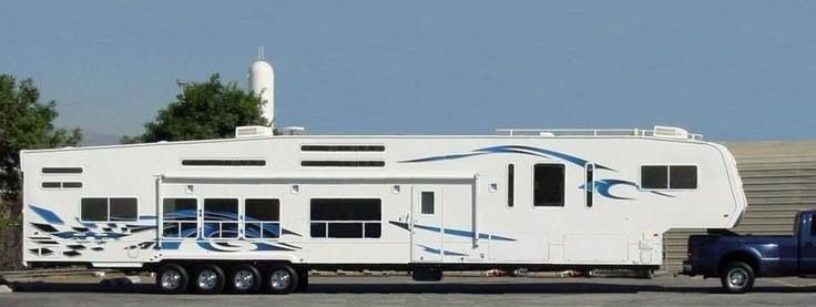 Click image for larger version

Name:	huge camper.jpeg
Views:	99
Size:	27.4 KB
ID:	10602