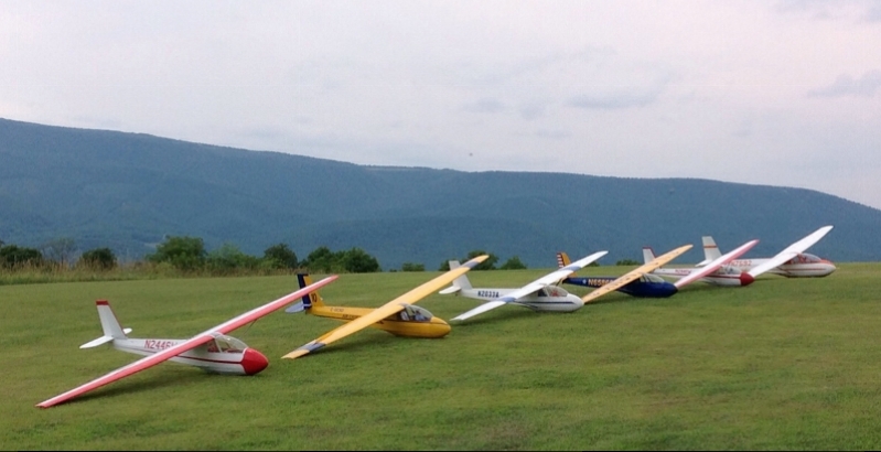 Click image for larger version  Name:	Gaggle of 2-33s.JPG Views:	1 Size:	196.5 KB ID:	14354