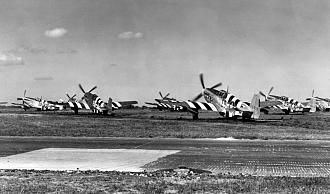 Click image for larger version

Name:	HighFlight-InvasionStripes1.jpg
Views:	566
Size:	147.0 KB
ID:	22344