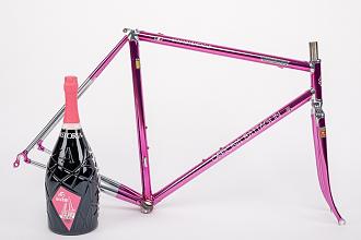 Click image for larger version

Name:	arena-1981-steel-frame-officina-battaglin.jpg
Views:	425
Size:	84.2 KB
ID:	36929