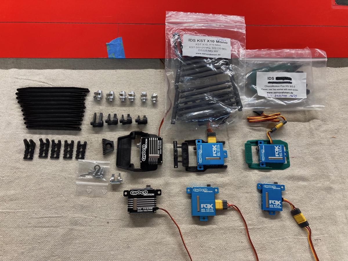 Click image for larger version

Name:	1 Servos.jpg
Views:	468
Size:	229.6 KB
ID:	48026